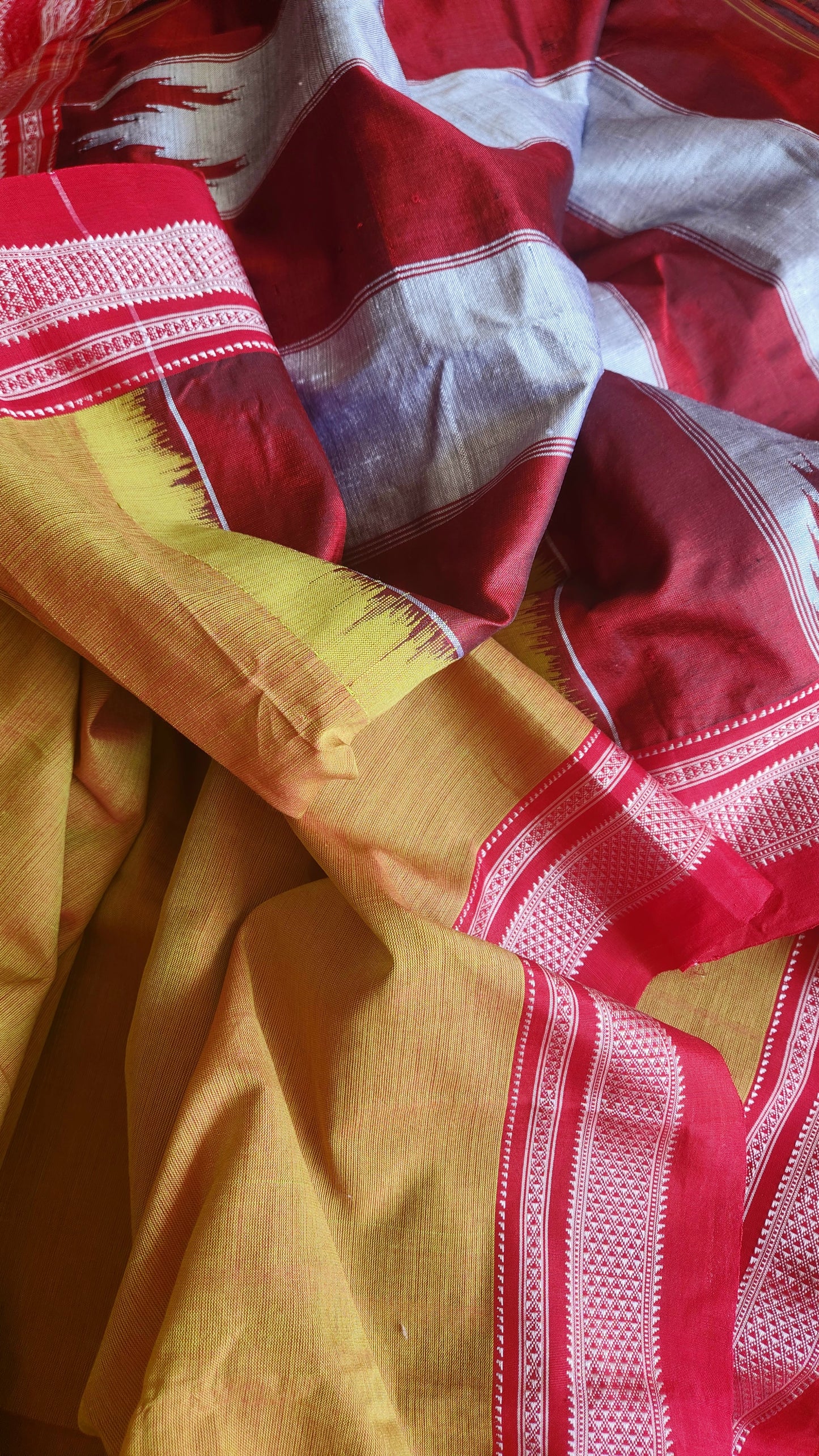 'DHANYA' Handwoven Silk Pallu Ilkal Saree