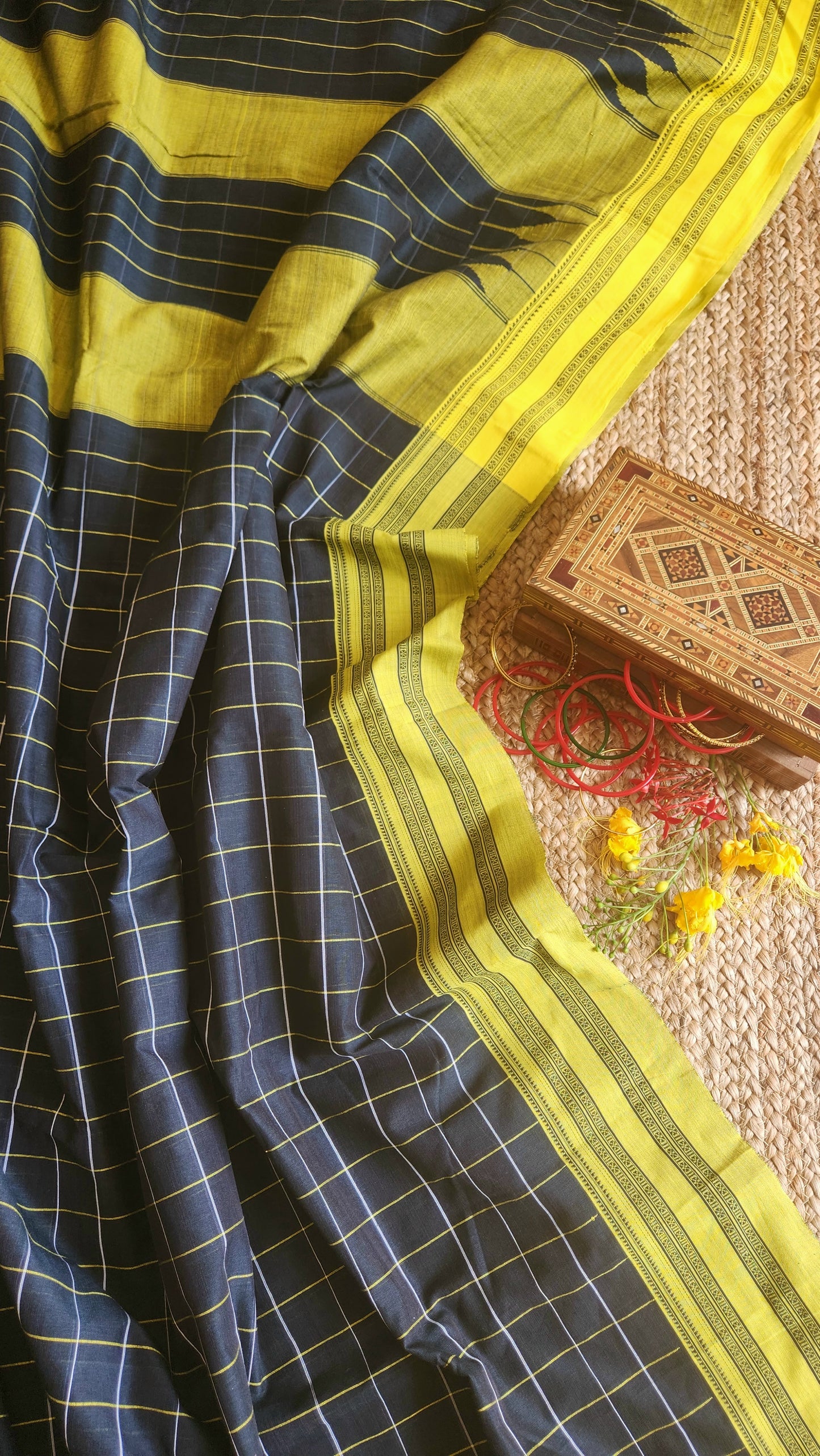 'RADHIKA' Handwoven Cotton Ilkal Saree