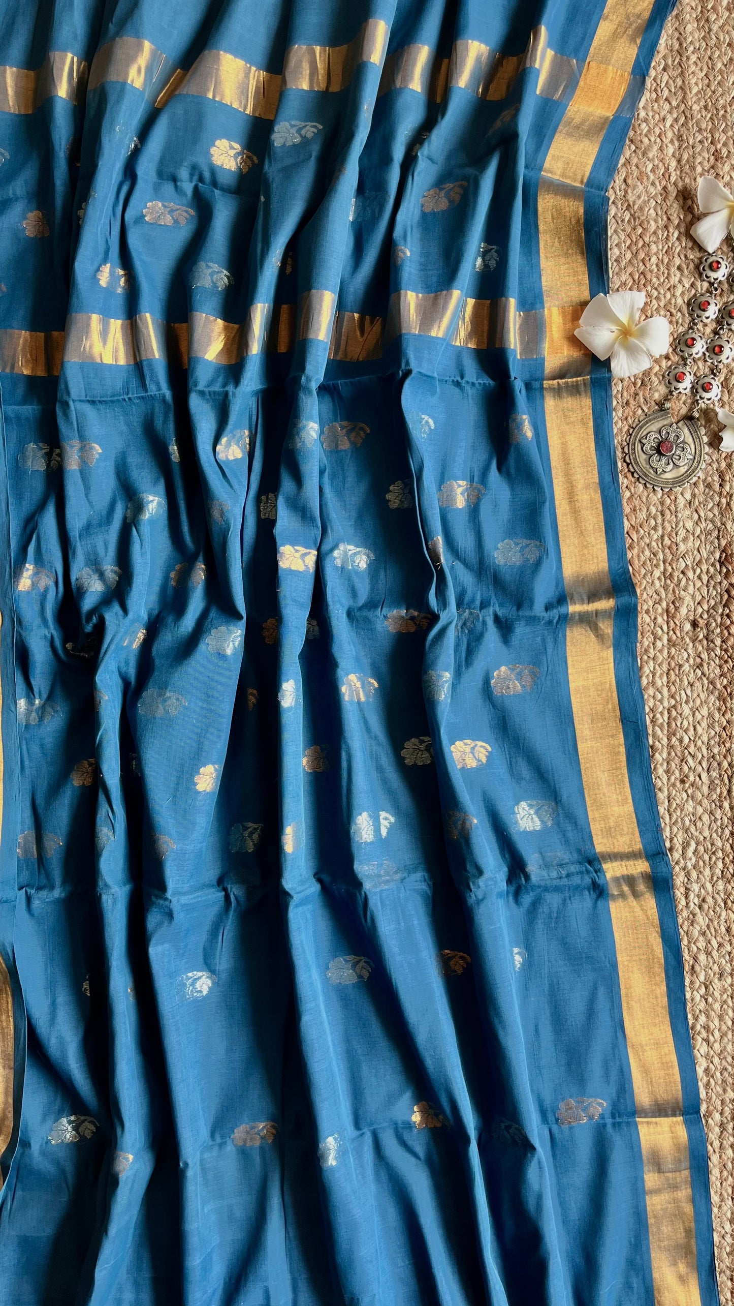 'TOKKA' Handwoven Venkatagiri Cotton Saree